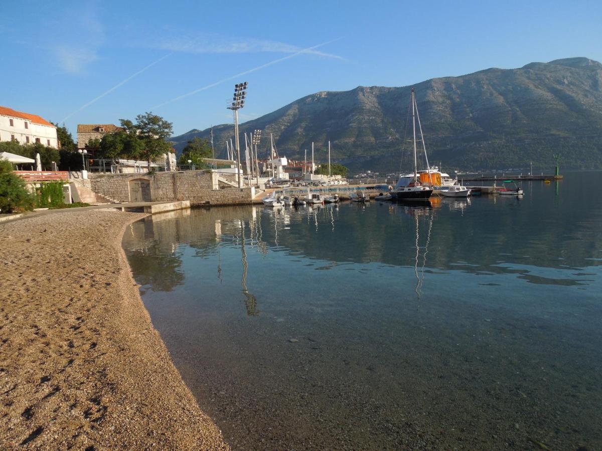 Apartments Filippi Korcula Town Exterior photo